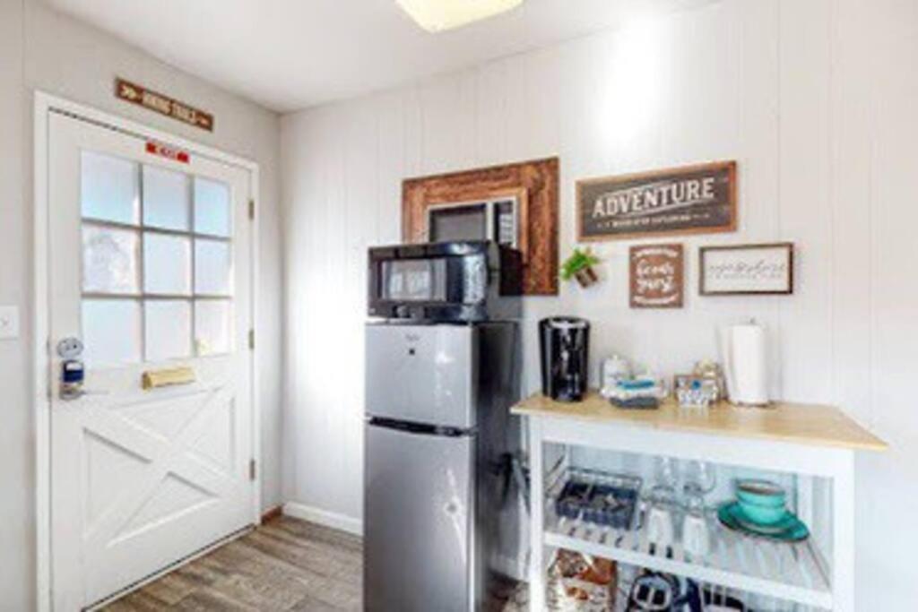 Couples Hideout In Heart Of Oakhurst Extérieur photo